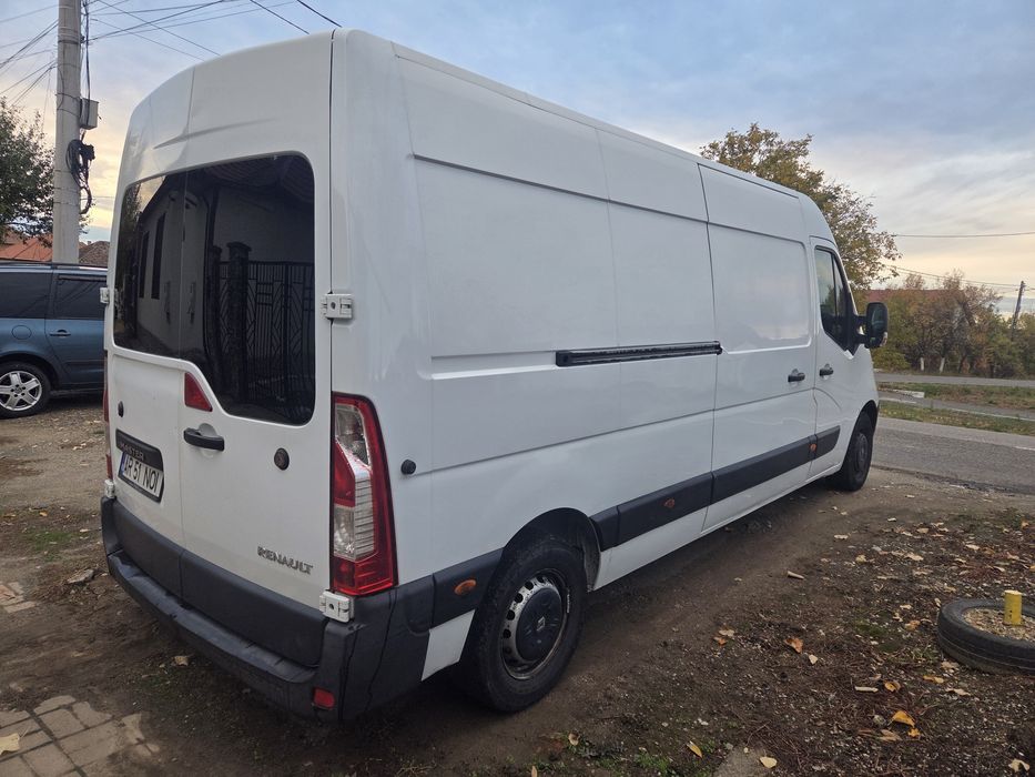 Vând Renault Master SERVICE MOBIL