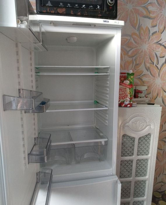 Холодильник продам