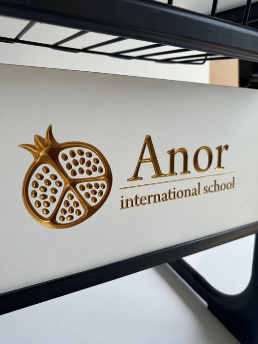 Современные школьные парты и стулья. HPL панельные, верзалит и ламинат