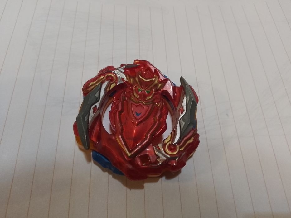 Продам бейблейд 4500