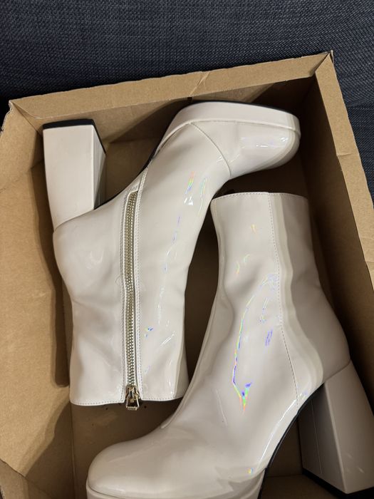 Bershka боти на ток