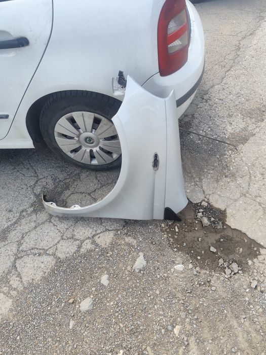 Ляв калник за toyota yaris от 2000 до 2003