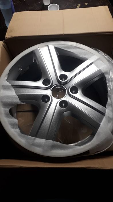 Продам диски новые