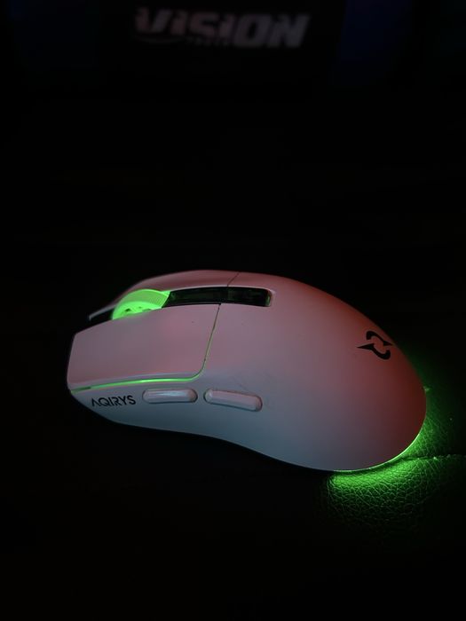 Mouse gaming AQYRIS