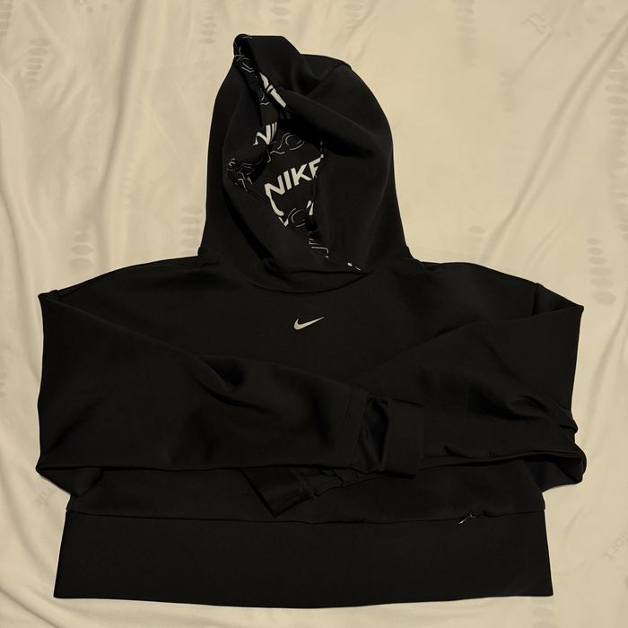 Дамски горнища - ZARA, NIKE PRO - размери от XS до M