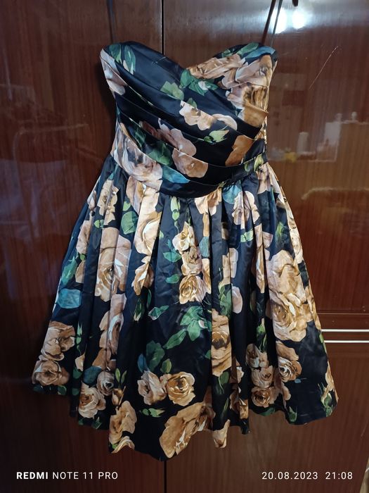 Платье короткое, весеннее