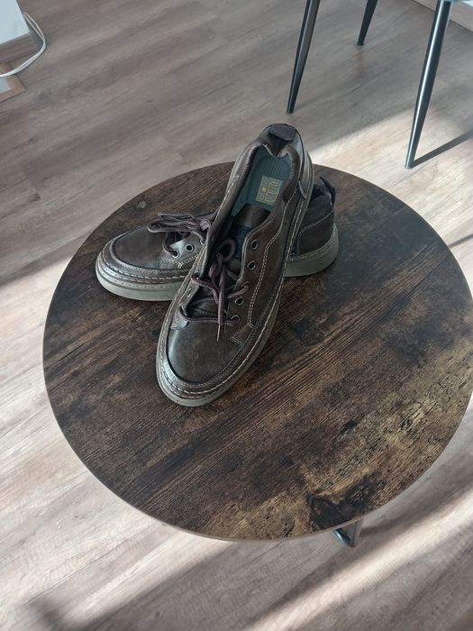 Vând pantofi casual pt barbati