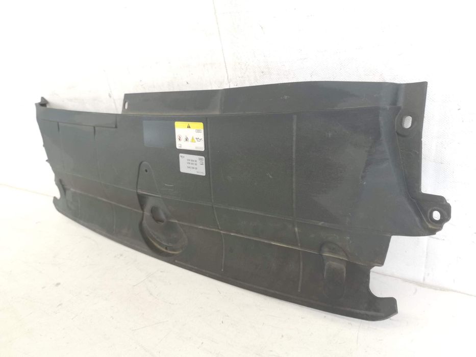 Ауди А6 Ц8 / Audi A6 C8 Оригинален теглич в добро състояние