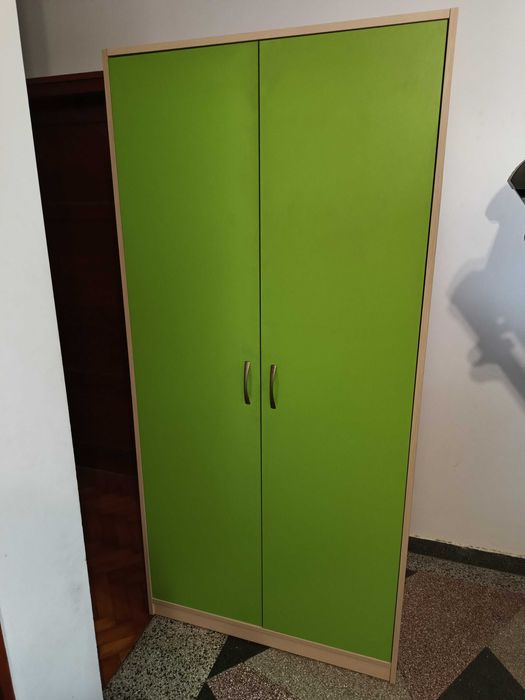 Двукрилен Гардероб