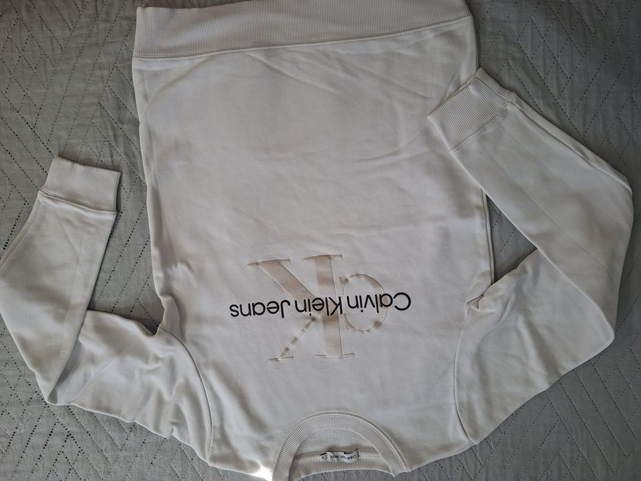 Артикули Calvin Klein
