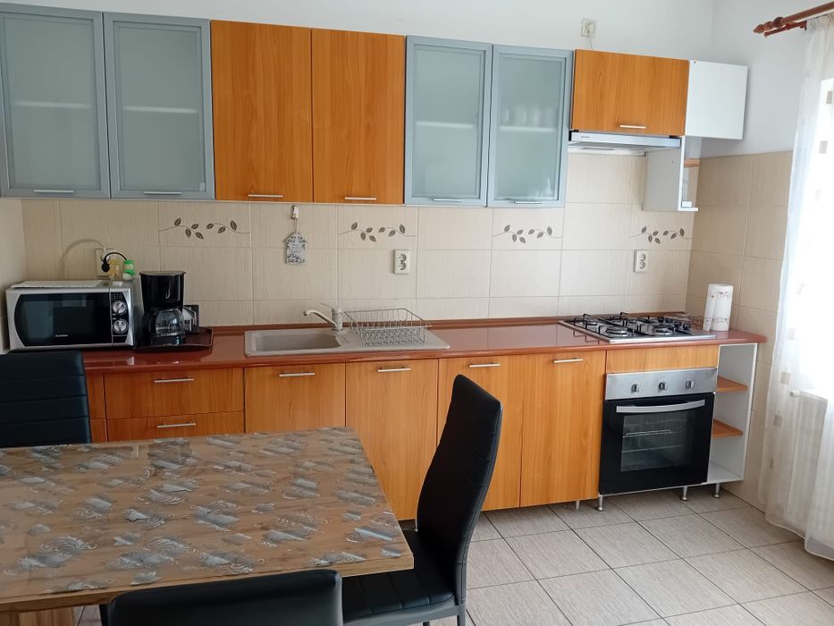 Închiriez propietar