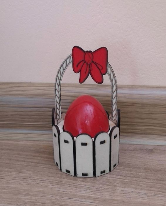 Магнити, висулки, кошнички, поставкаи за  Великден