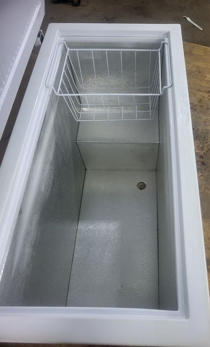 Продам морозилку