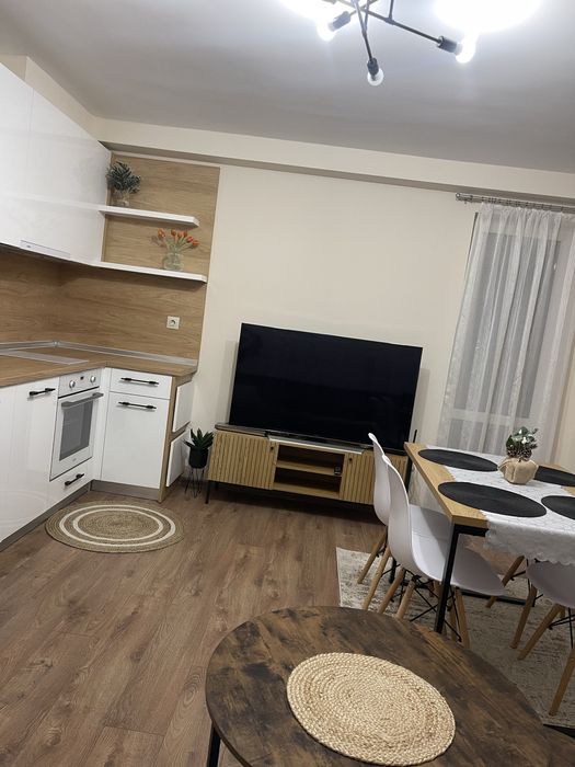 Дава се под наем Двустаен апартамент в Русе, Център - 66 кв.м за 453.9 € - Снимка #8