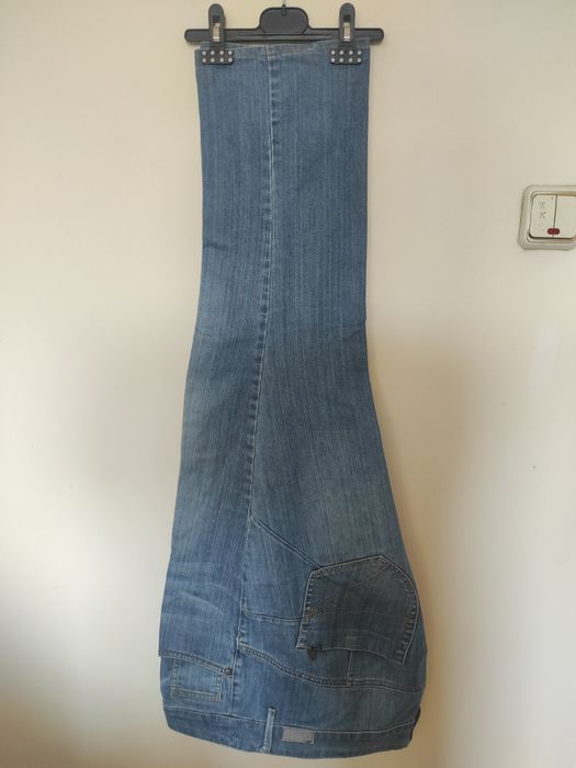 Pantaloni blugi, eleganti, moderni, calitate foarte buna