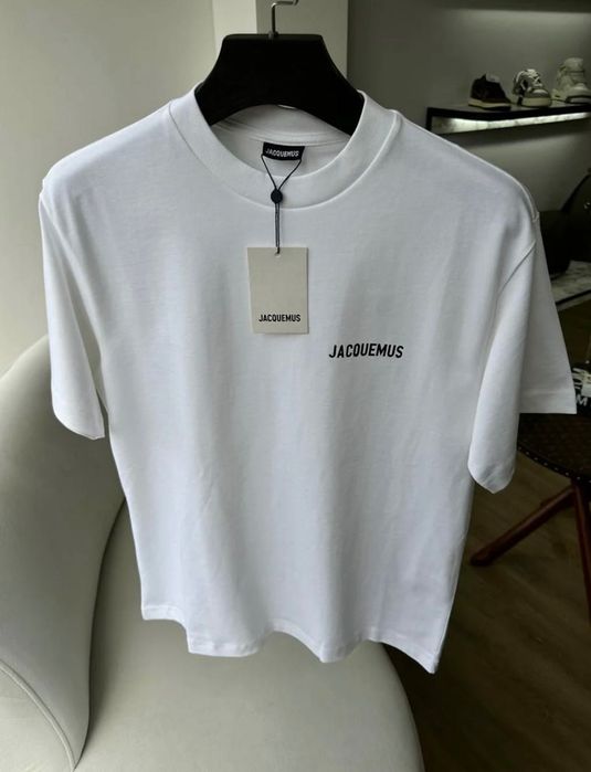 Маркови тениски-Balenciaga, Loewe, Jacuemus, CHROME HEARTS, LV, Amiri