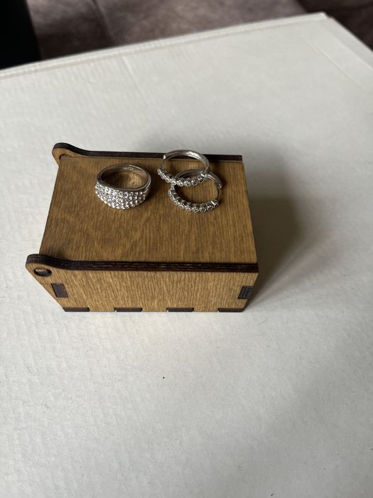 Набор бежютерии продам