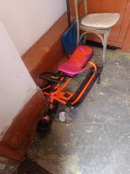 Продам санки детские