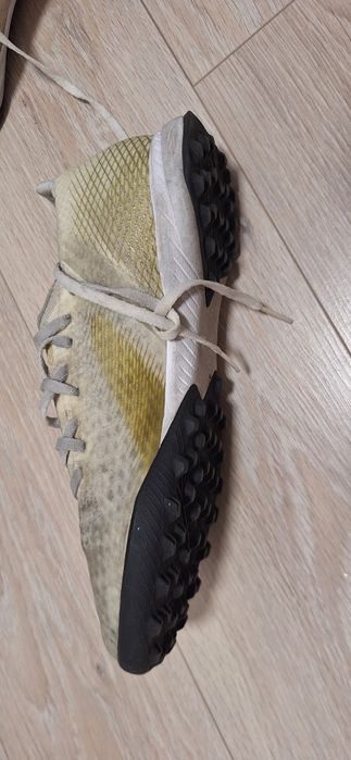 Футболни стоножни Adidas goasted x