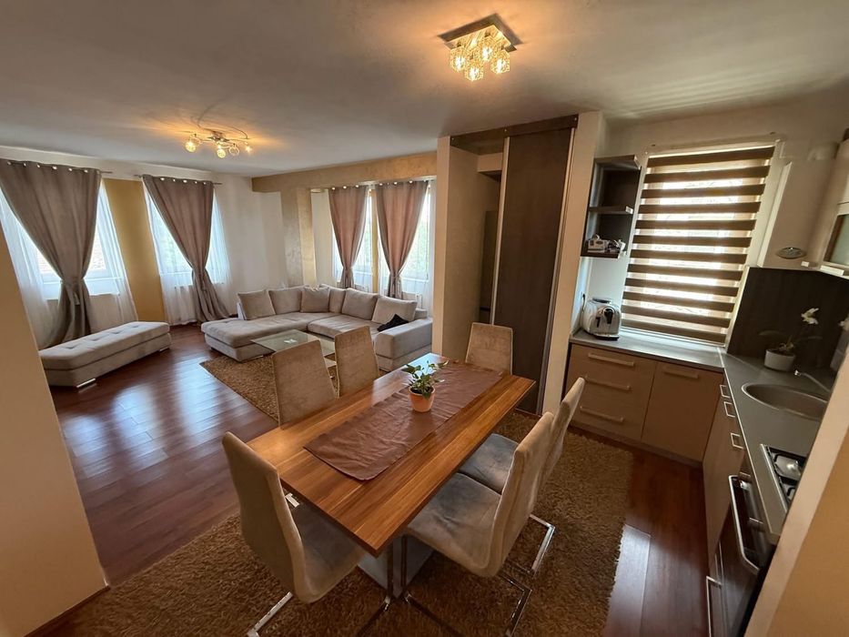 Ofer spre închiriere Apartament 3 Camere zona Semicentrala Etaj 2