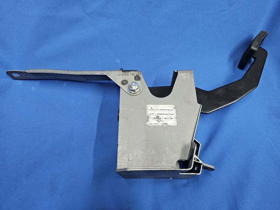 Педаль сцепления FAW T80/V80.