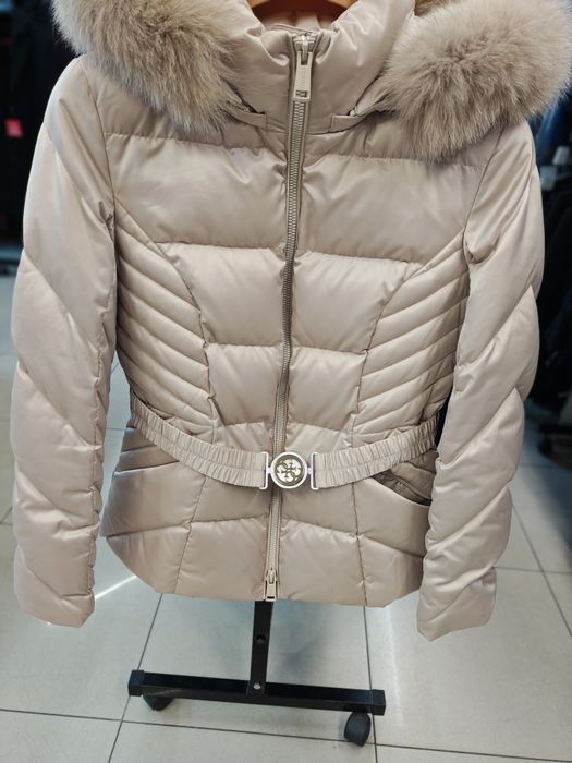 Дамско пухено яке Guess Olga