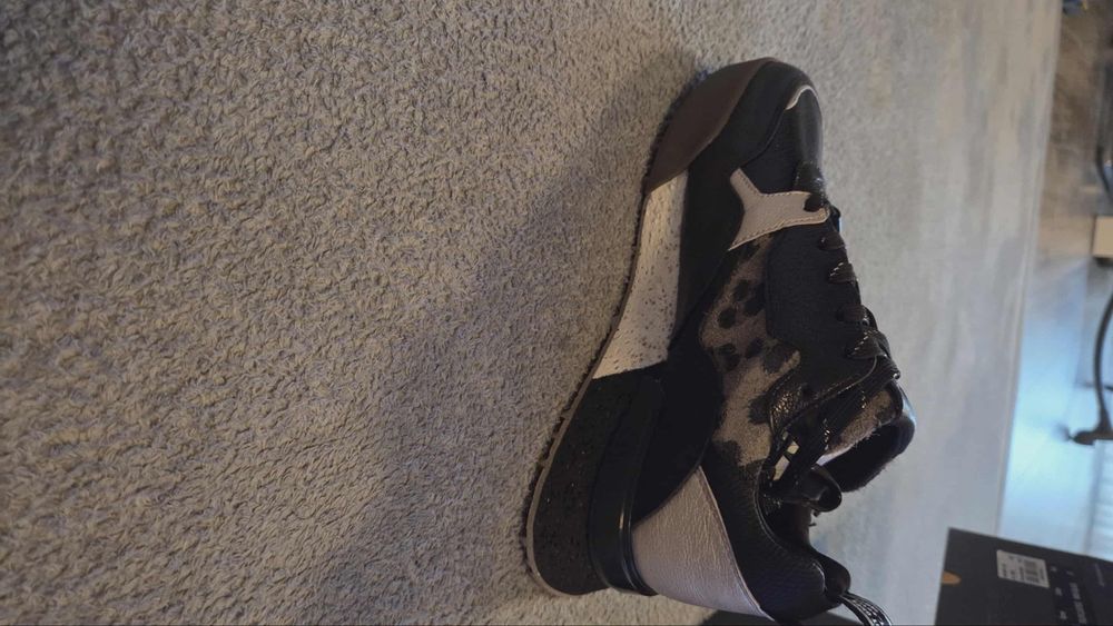 Нови кецове Replay