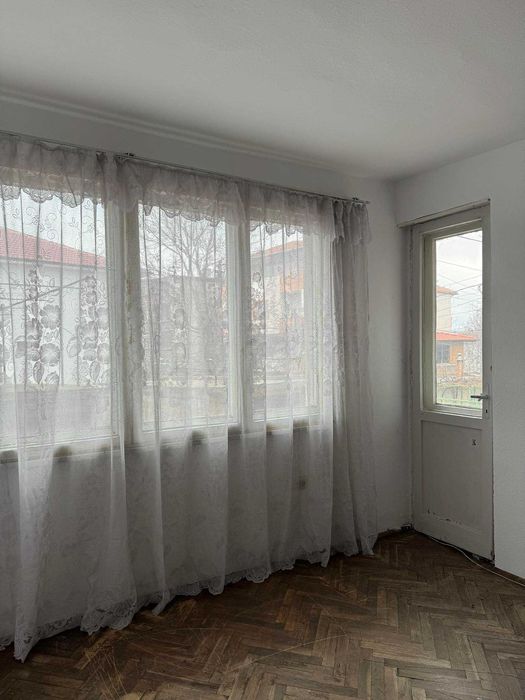 Продава се Тристаен апартамент в Айтос - 130 кв.м за 693 €/кв.м - Снимка #5