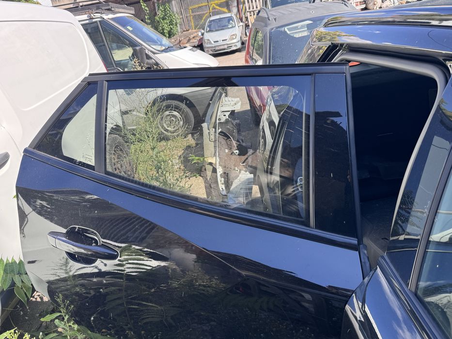 Geam dreapta spate Peugeot An 2025