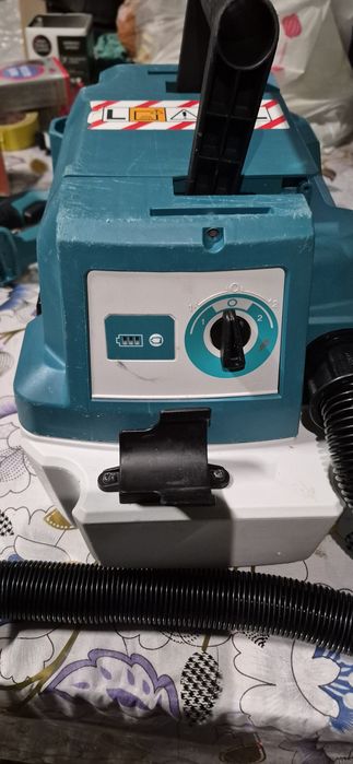 Makita aspiratoare 18 v-36v si fierastrau