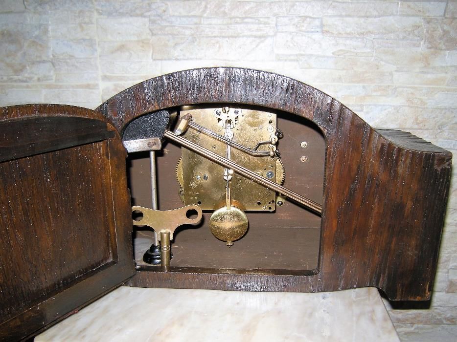 настолен часовник - Junghans