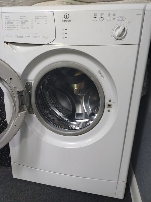 Стиральная машина indesit