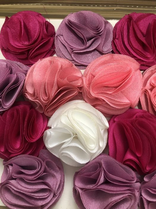 Floricele din material