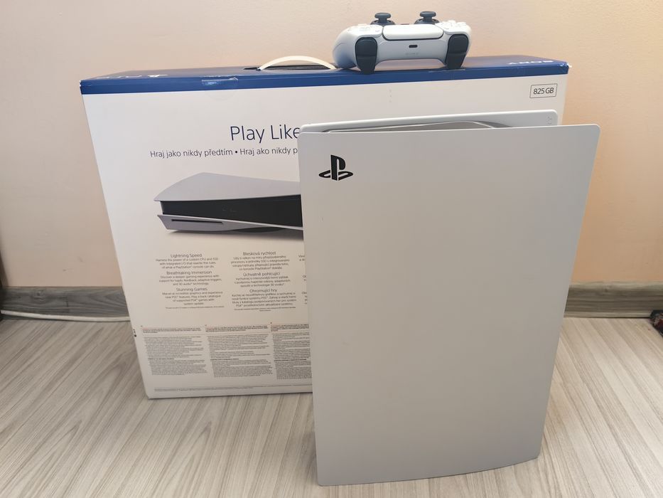 Продавам Playstation 5 Standard Disk Edit