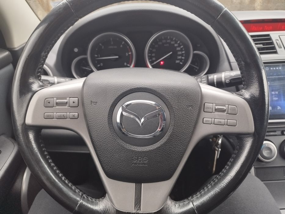 Продава се поради покупна на по-голям автомобил