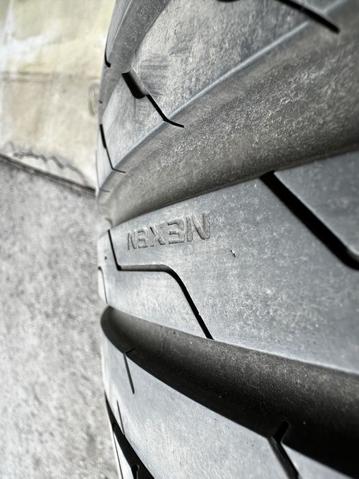 продавам 2бр летни гуми Nexen 225/40/18 dot0325