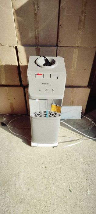 Куллер для воды.