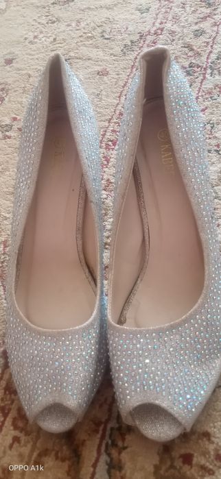 Туфли в стразах 40 размер