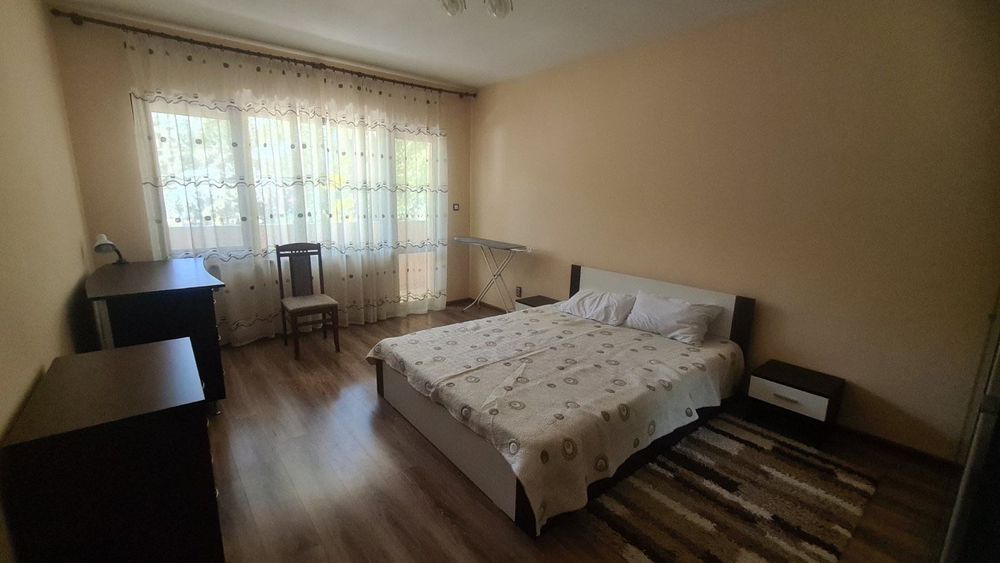 Дава се под наем Тристаен апартамент в Варна, Център - 80 кв.м за 800 € - Снимка #4