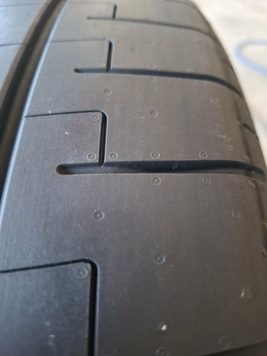 325/30/23 & 285/35/23 Pirelli dot26