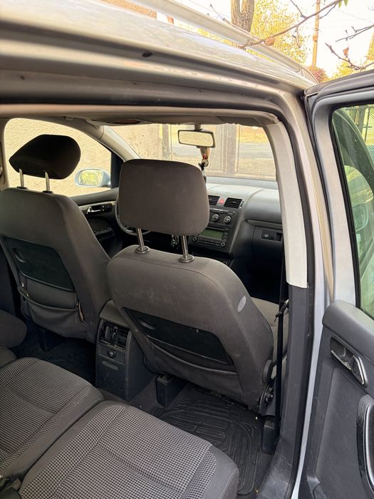 VOLKSWAGEN Touran 2004 — imagine 4