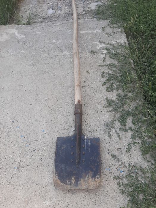 Штыковая лопата прочьная
