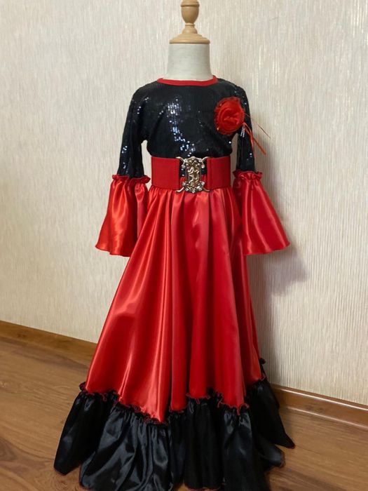 Прокат детских карнавальных костюмов