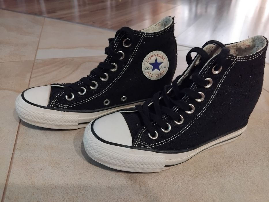 ПРОМОЦИЯ! Намалена цена на кецове Converse