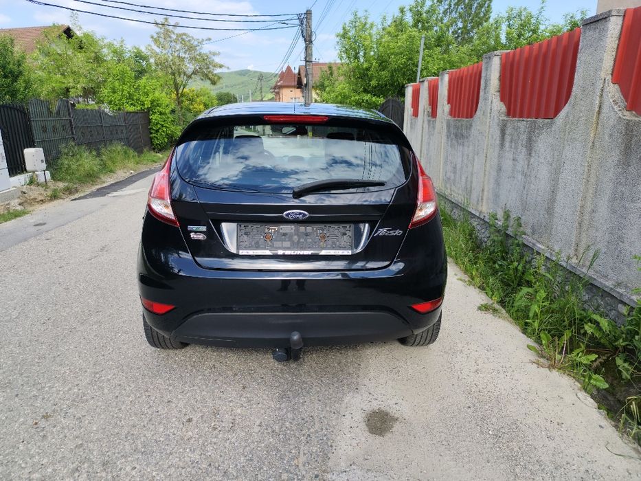 Ford Fiesta an2014 model Facelift/Euro 5/benzina