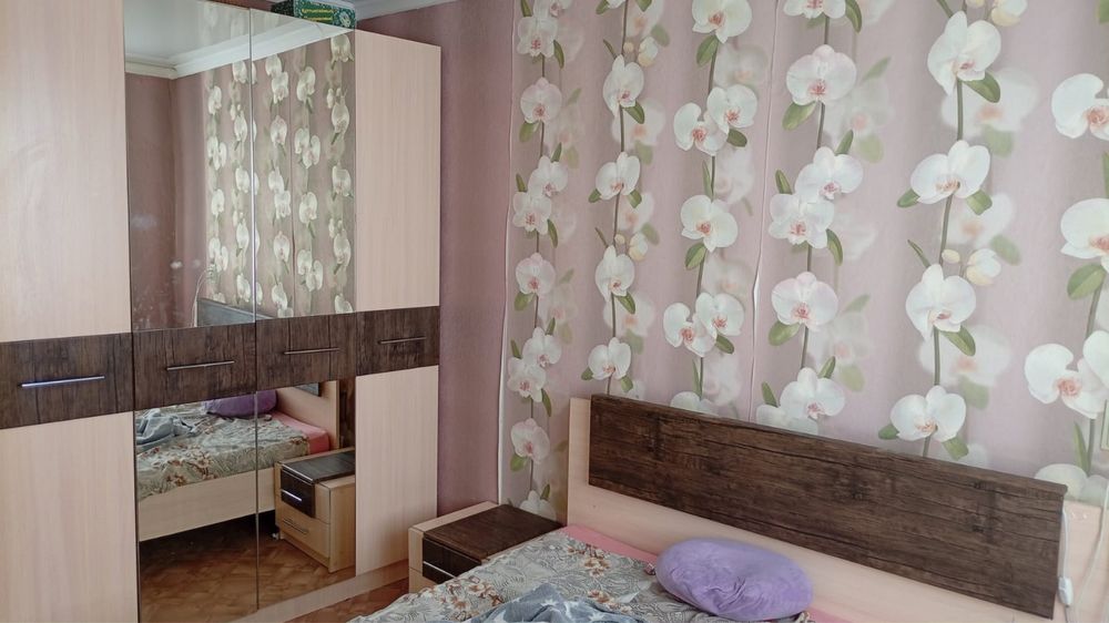 Срочно продаю 2-х комн.квартиру