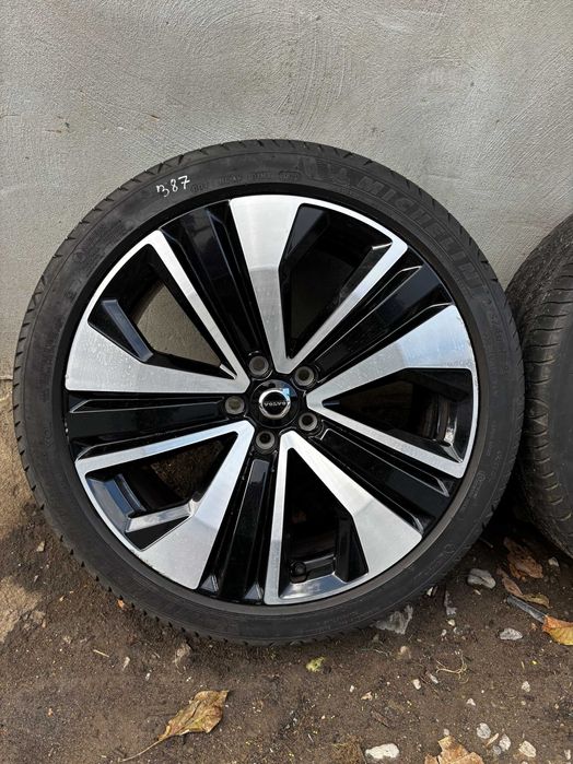 Doua anvelope Michelin Prinacy 4 235 40 R19 ci387