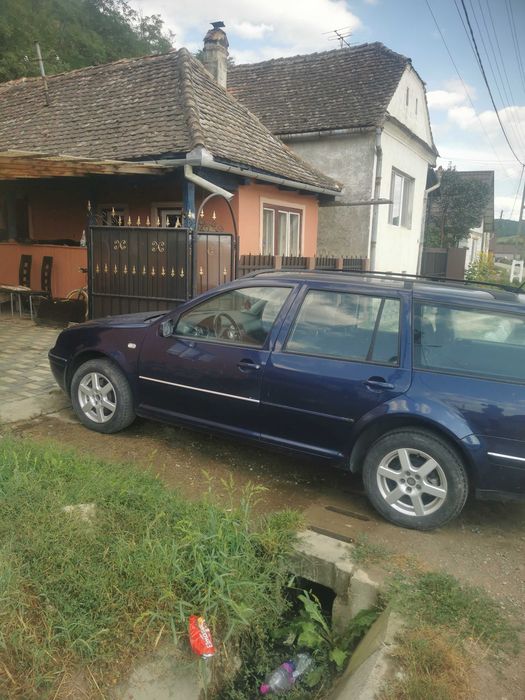 Vând wv bora 1.6 benzina