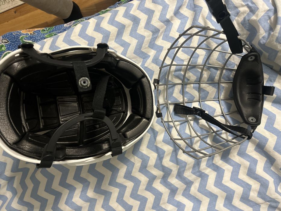 шлем ссм для хоккей