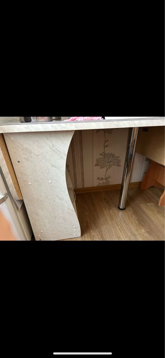 Продам стол раздвижной